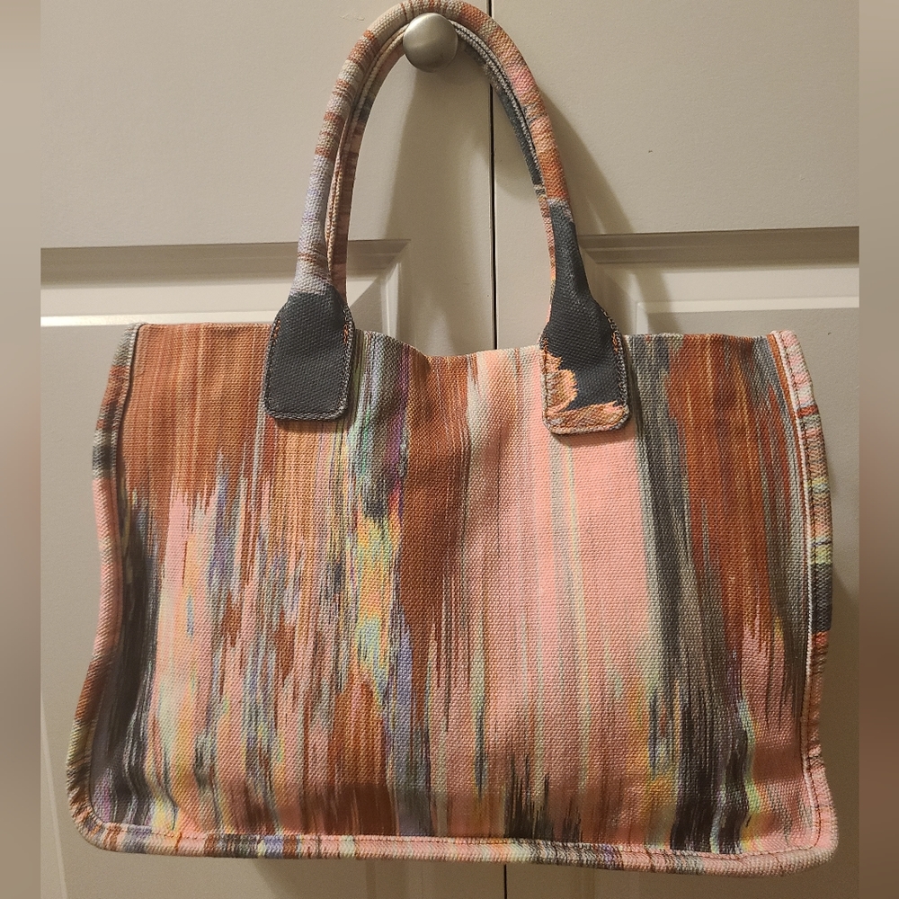 NWOT Vince Camuto Orla Tote